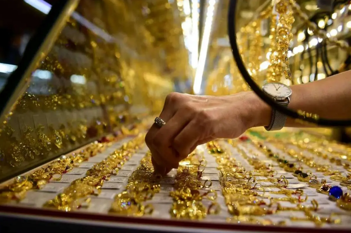 طلا به کانال بالاتر ورود کرد | قیمت طلا و سکه در مشهد (۲۷ تیر ۱۴۰۳)