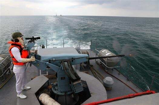 رزمایش مشترک ایران و روسیه؛ شلیک های تمرینی به اهداف دریایی