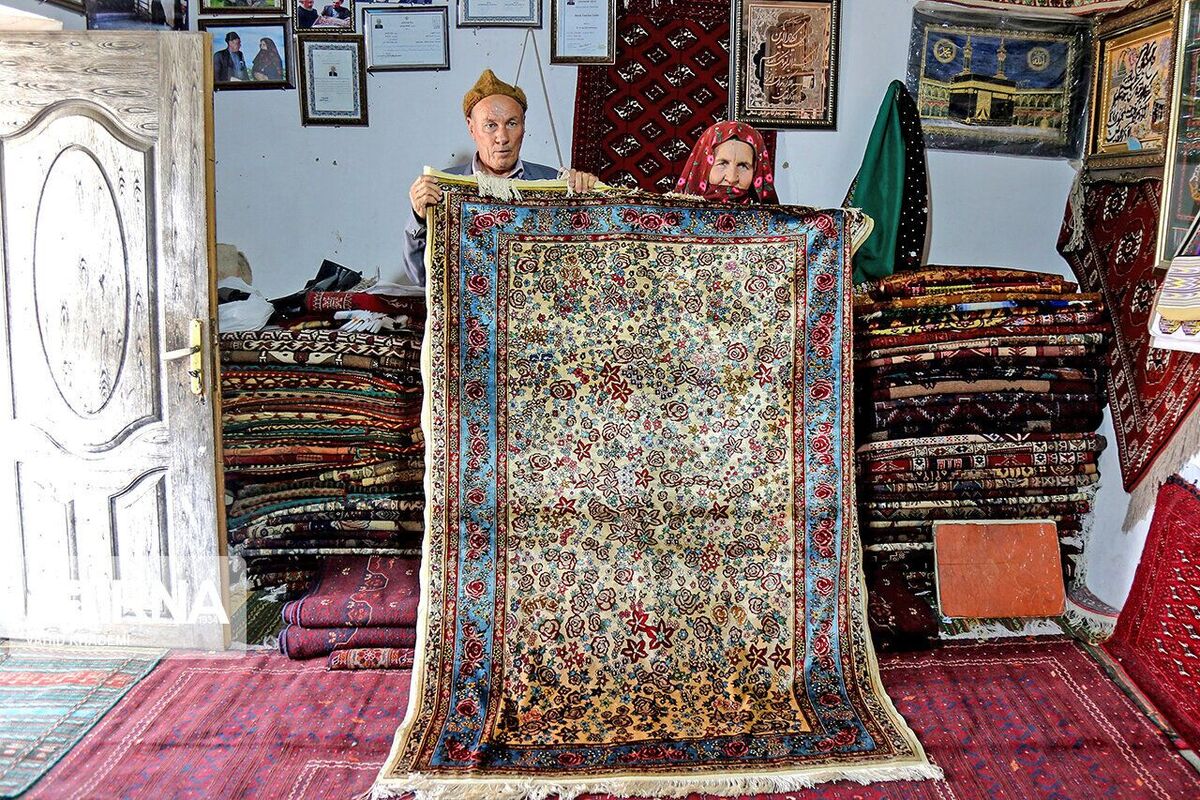 فرش دست‌باف ایران در کما | به ازای هر تبعه افغان، صدبرابر آن فرش تولید افغانستان وارد بازار ایران می‌شود