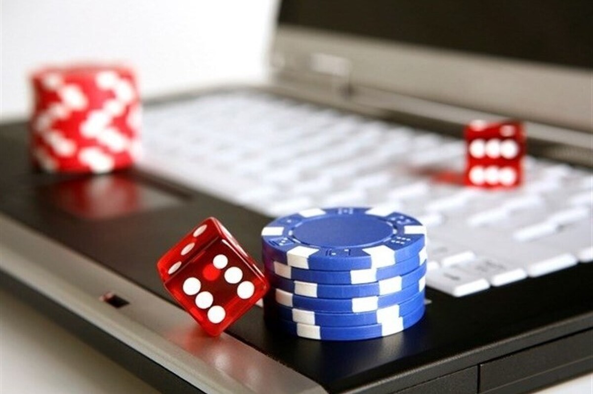 انهدام چهار باند قمار اینترنتی با گردش مالی ۱۸۰۰ میلیارد ریال