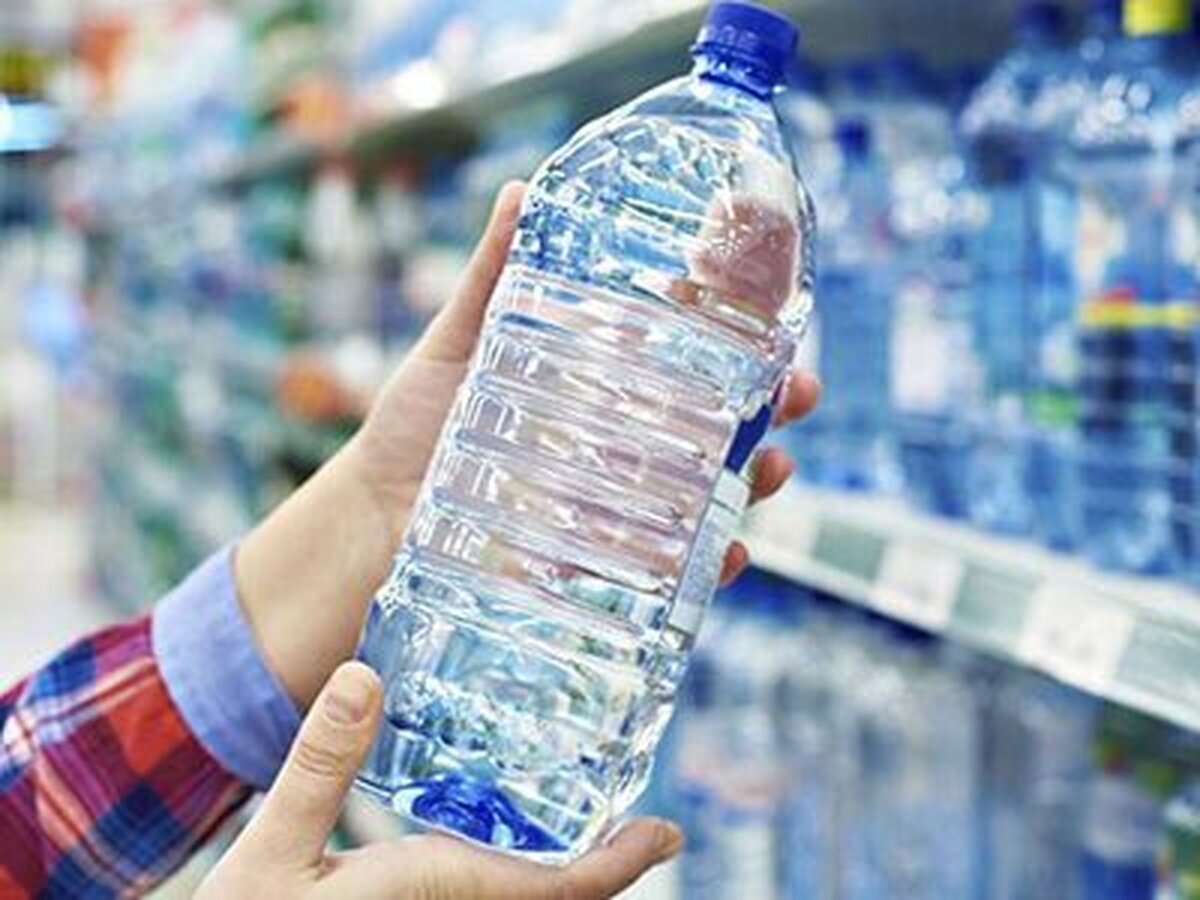 از بطری‌های پلاستیکی آب فقط یک بار استفاده کنید!