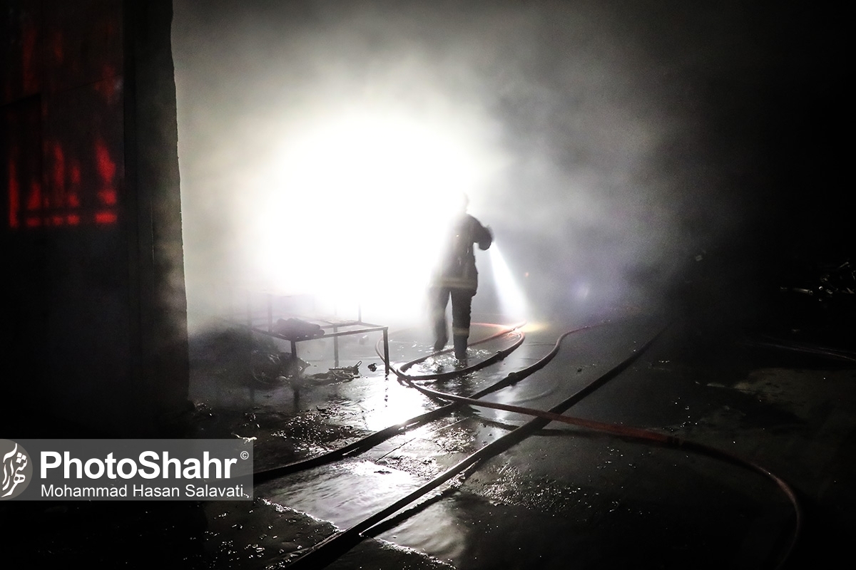 اطفای حریق کارگاه مبل در مشهد درپی تلاش سه‌ساعته آتش‌نشانان (۸ مرداد ۱۴۰۳)