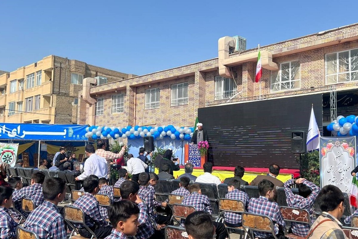 در آستانه بازگشایی مدارس، جشن «جوانه‌ها» ویژه کلاس‌هفتمی‌ها در سال تحصیلی ۱۴۰۳ در مشهد برگزار شد.