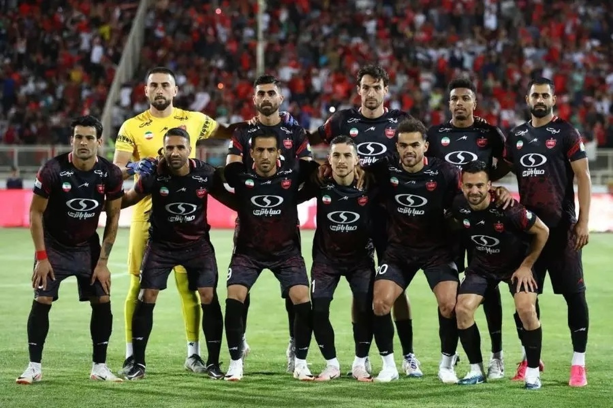 دیدار پرسپولیس و فولاد احتمالا در مشهد برگزار خواهد شد.