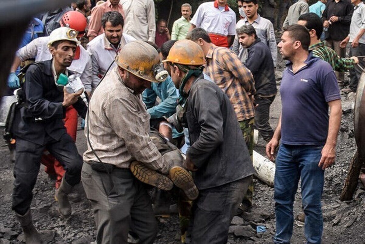 ویدئو| امدادگران به پیکر سه جانباخته دیگر در حادثه معدن طبس نزدیک شدند