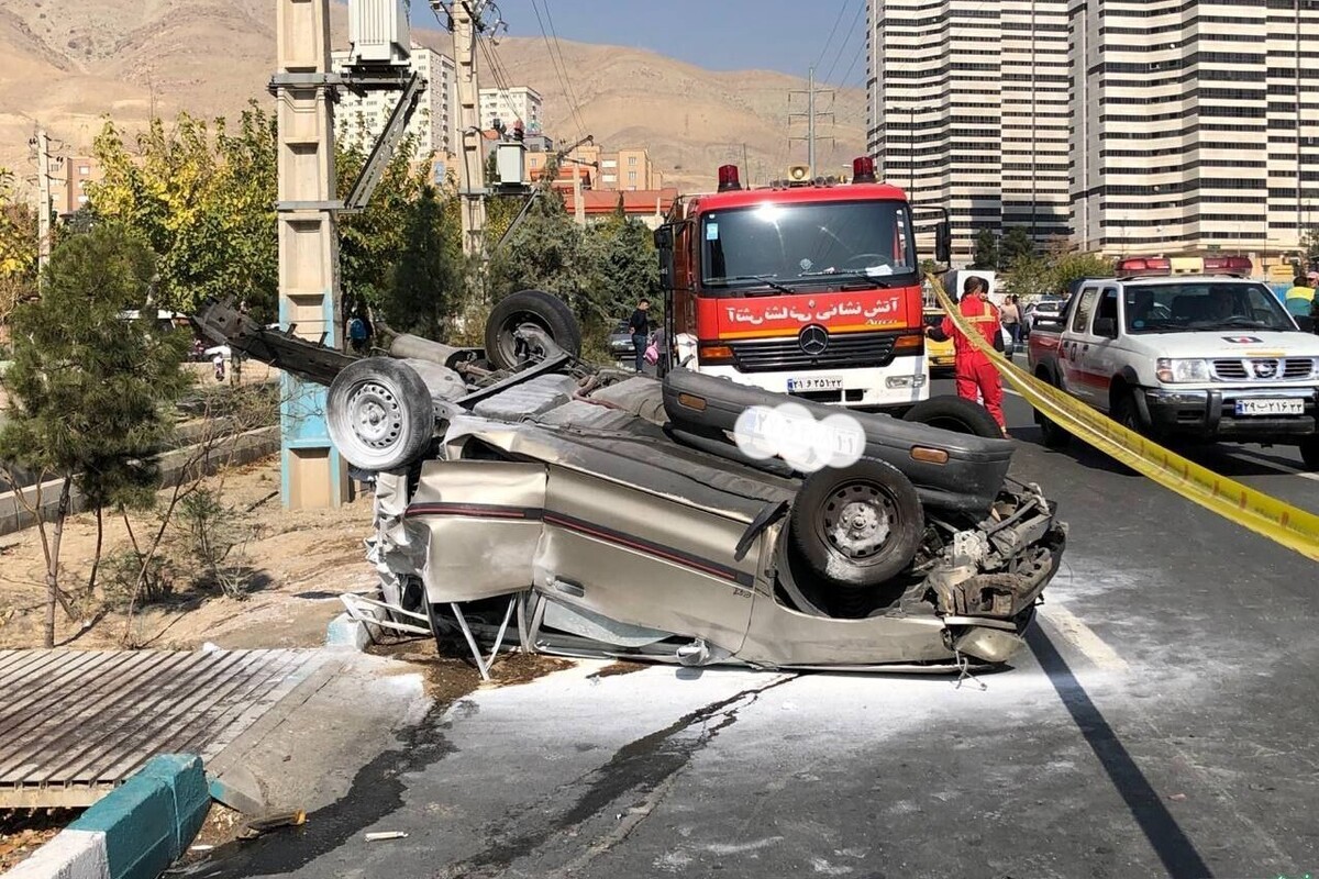 برخورد یک کامیون با ۱۴ دستگاه خودرو در تهران | ۱۳ نفر مصدوم شدند + عکس (۲۰ آبان ۱۴۰۳)