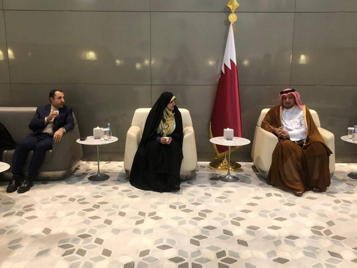 معاون امور زنان رئیس‌جمهور به قطر سفر کرد