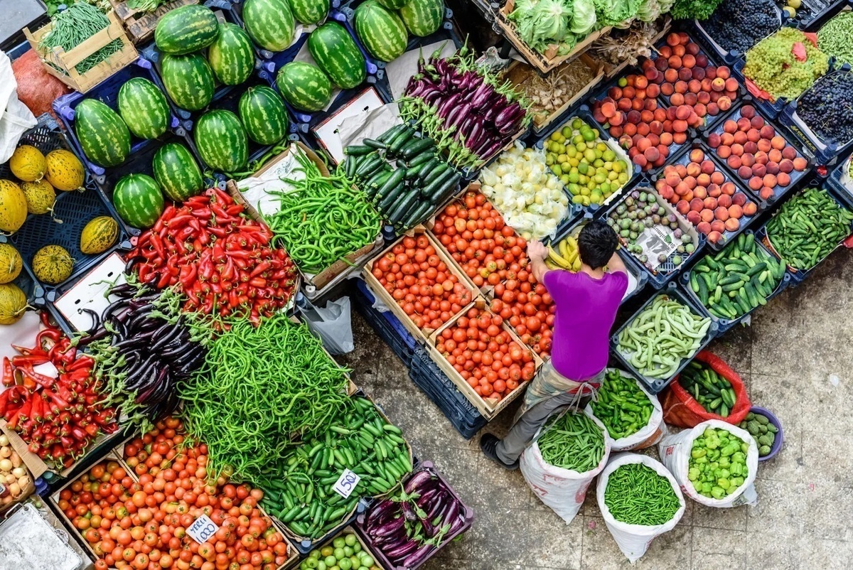 اتحادیه بارفروشان مشهد نرخ هر کیلو بلال در میادین میوه و تره بار سطح شهر را ۲۰ هزار تومان اعلام کرد.