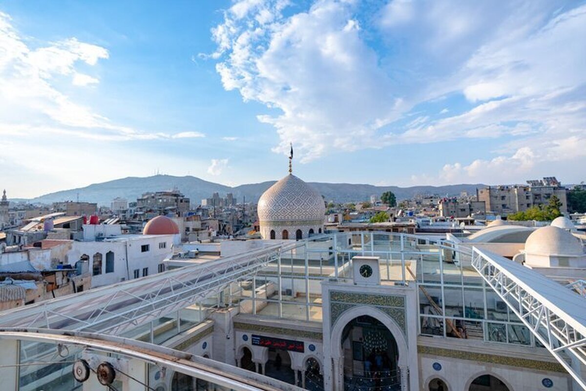 در پی روی کار آمدن هیئت تحریر الشام در سوریه، آستان مقدس حضرت رقیه (س) از دستور جمع آوری پرچم ها، مهر و مفاتیح و زیارتنامه‌ها در این حرم خبر داد.