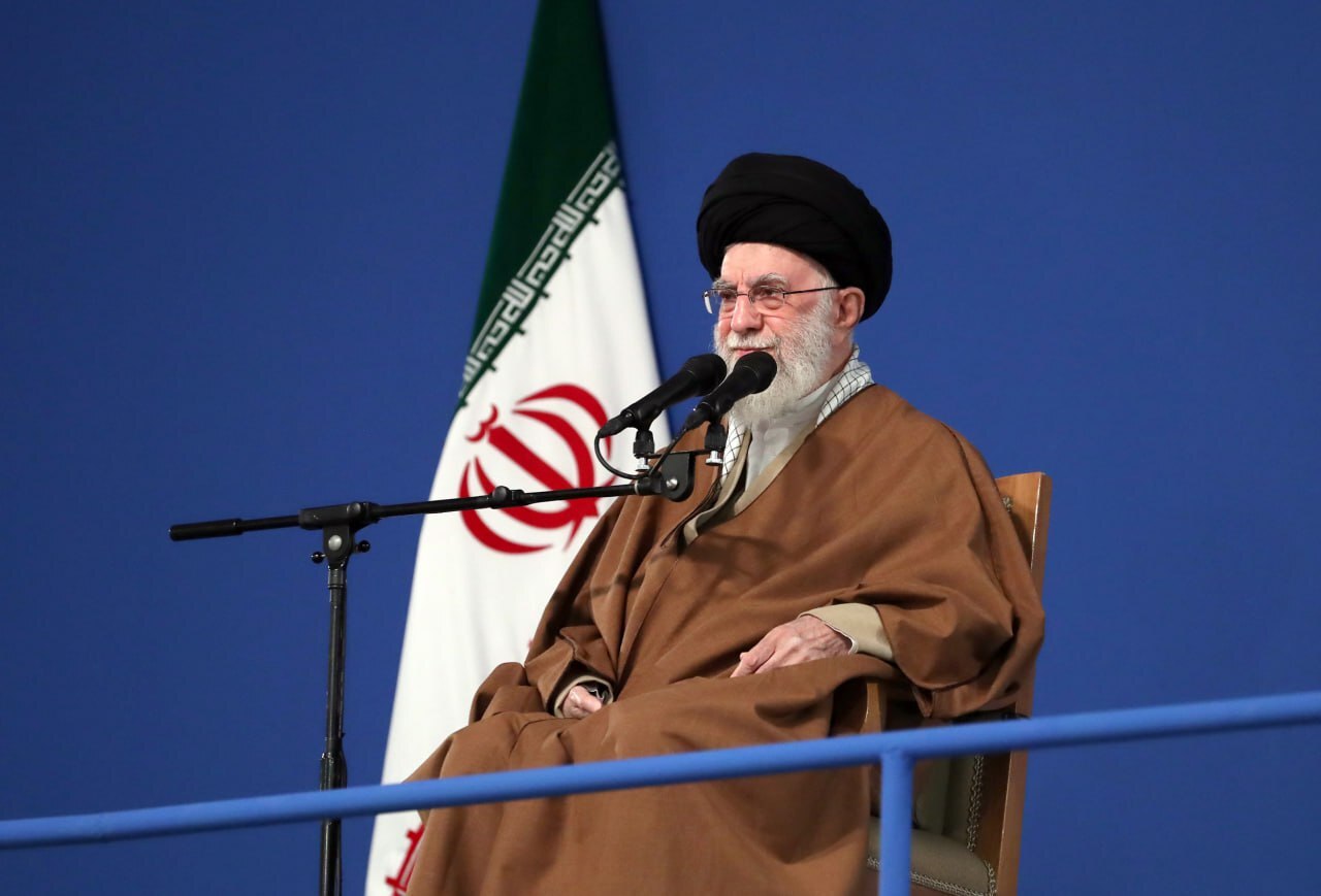 رهبر انقلاب اسلامی در دیدار نوروزی اقشار مردم و مسئولان: قدرت معنوی ملت ایران در حوادث ۱۴۰۳ آشکار شد | آمریکا هرگز با تهدید به جایی نخواهد رسید + فیلم و تصاویر