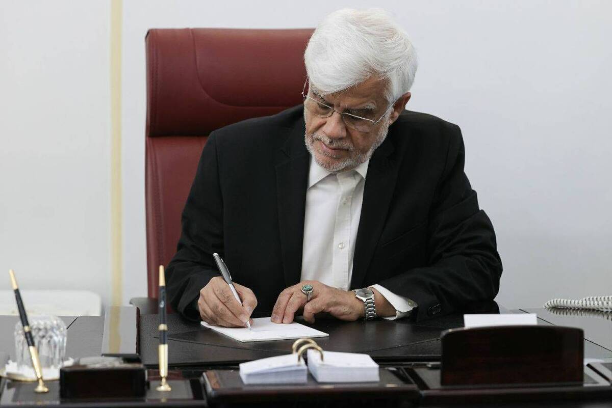 معاون اول رئیس‌جمهور در پی نامگذاری سال ۱۴۰۴ با عنوان سال «سرمایه‌گذاری برای تولید» توسط رهبر معظم انقلاب، با تشکیل کارگروه ویژه‌ای متشکل از دستگاه‌های اجرایی و نهادهای مرتبط، گام عملی برای تحقق این شعار برداشت.