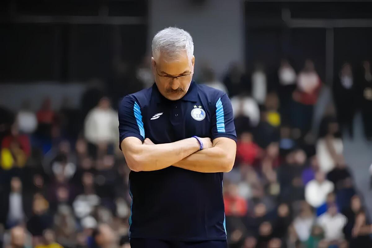 استقلالی‌ها پشت شاهین طبع درآمدند + عکس