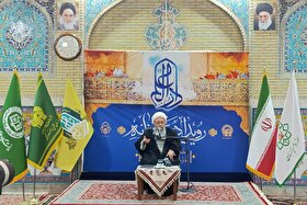 آملی لاریجانی: هزینه استقلال را می‌پردازیم تا عزت خود را حفظ کنیم