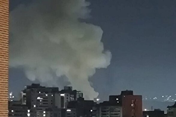 حمله آمریکا به ونزوئلا | انفجارهای پیاپی در کاراکاس (۱۳ دی ۱۴۰۴) حمله آمریکا به ونزوئلا | انفجارهای پیاپی در کاراکاس (۱۳ دی ۱۴۰۴)