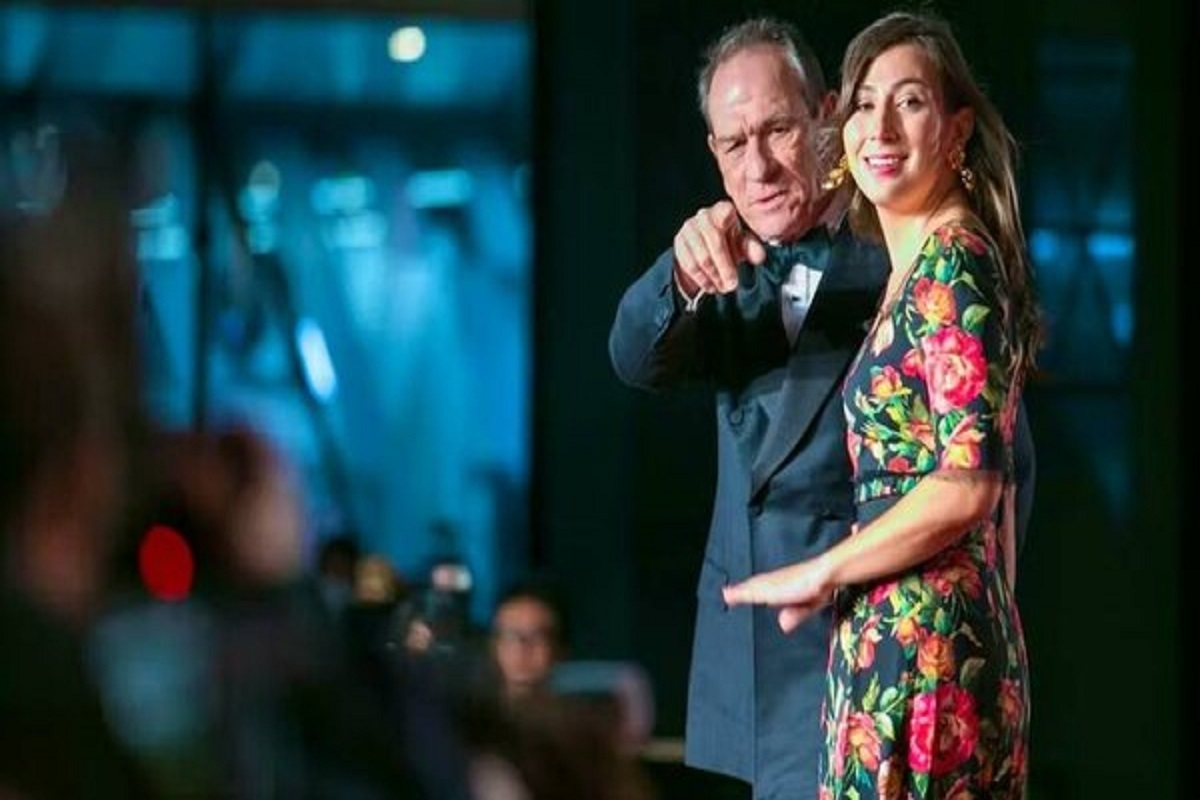 ویکتوریا جونز، دختر تامی لی جونز، بازیگر سرشناس آمریکایی، بامداد روز سال نو میلادی در یکی از هتل‌های سان‌فرانسیسکو درگذشت.