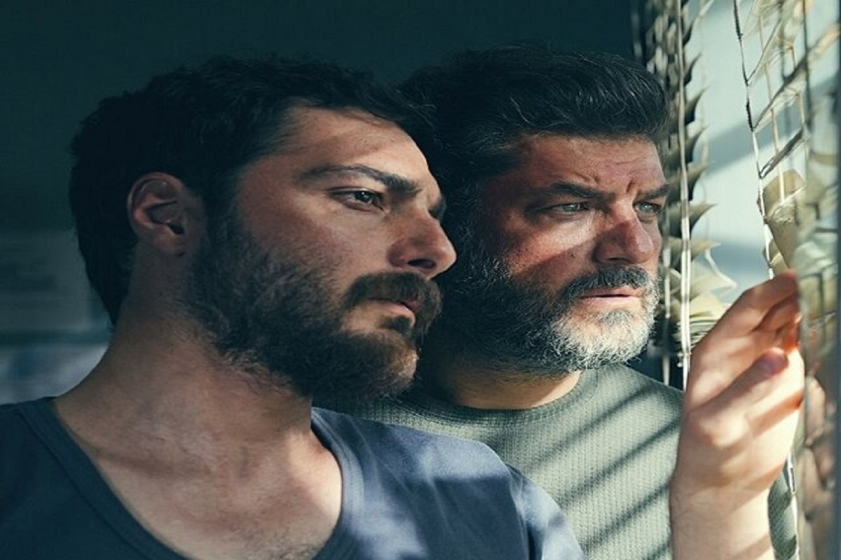 فیلم‌های سینمایی «فریاد» و «ممنوع الخروجی» با تغییر نام به «هاوار» و «رخ نیلو» برای اکران عمومی پروانه نمایش گرفتند.