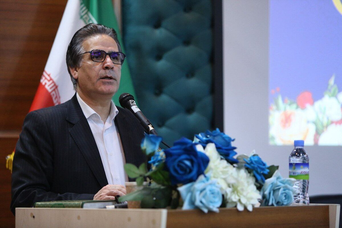 معاون سیاسی و اجتماعی استانداری خراسان رضوی با اشاره به شرایط اقتصادی کشور خاطرنشان کرد: امروز هم تولیدکنندگان و هم مصرف‌کنندگان با مشکلات و نارضایتی‌هایی مواجه‌اند که بخشی از آن ناشی از نابسامانی‌های اقتصادی است. در صورت نبود همکاری و هم‌افزایی میان دستگاه‌ها، این مشکلات در آینده پیچیده‌تر و گسترده‌تر خواهد شد.