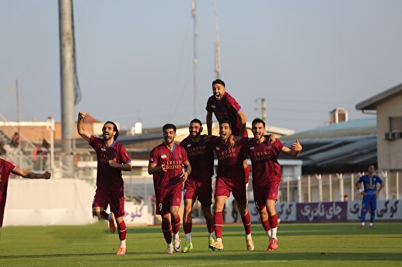 نگاهی به مدعیان قهرمانی لیگ دسته‌اول به بهانه پایان نیم‌فصل نخست | همه به‌دنبال نساجی