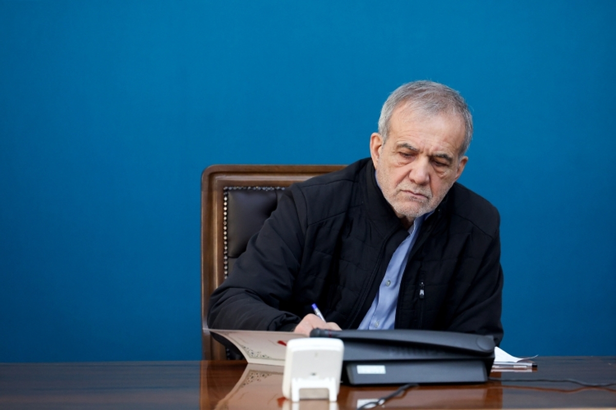 رئیس جمهور قانون «الزام و احکام مورد نیاز قوانین بودجه‌های سنواتی» را جهت اجرا به سازمان برنامه و بودجه کشور ابلاغ کرد.