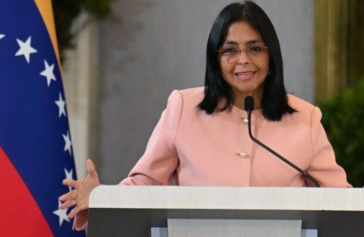 رئیس جمهوری موقت ونزوئلا گفت که اقدام وحشیانه آمریکا، نقض آشکار حقوق بین‌الملل بود.