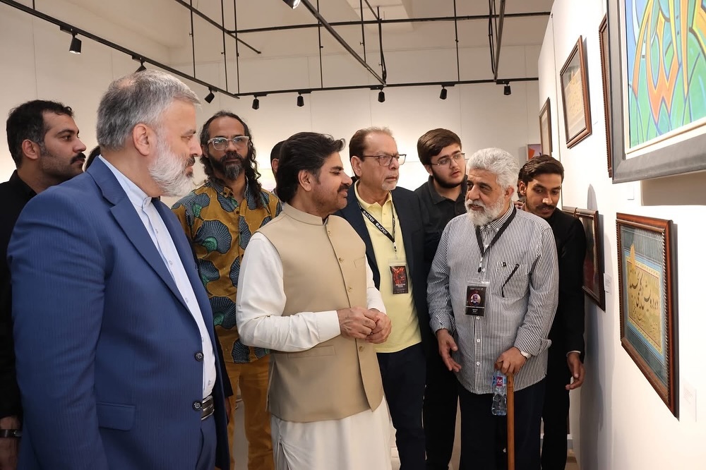 هنرمند پیشکسوت مشهدی: بسیاری از هنرمندان مشهدی هنوز ناشناختهاند | منیّت هنرمند، هنر را غیرقابل باور میکند هنرمند پیشکسوت مشهدی: بسیاری از هنرمندان مشهدی هنوز ناشناختهاند | منیّت هنرمند، هنر را غیرقابل باور میکند