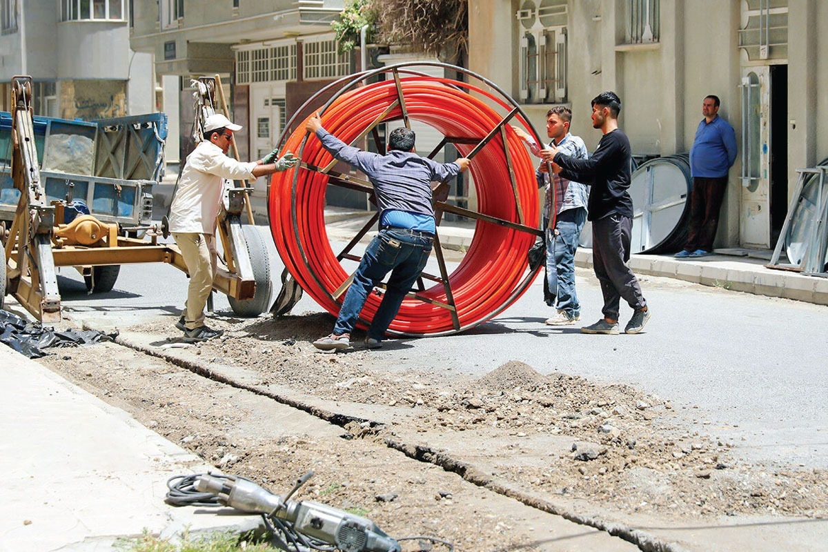 گذر خراسان رضوی از کابل‌های مسی به فیبر‌ نوری