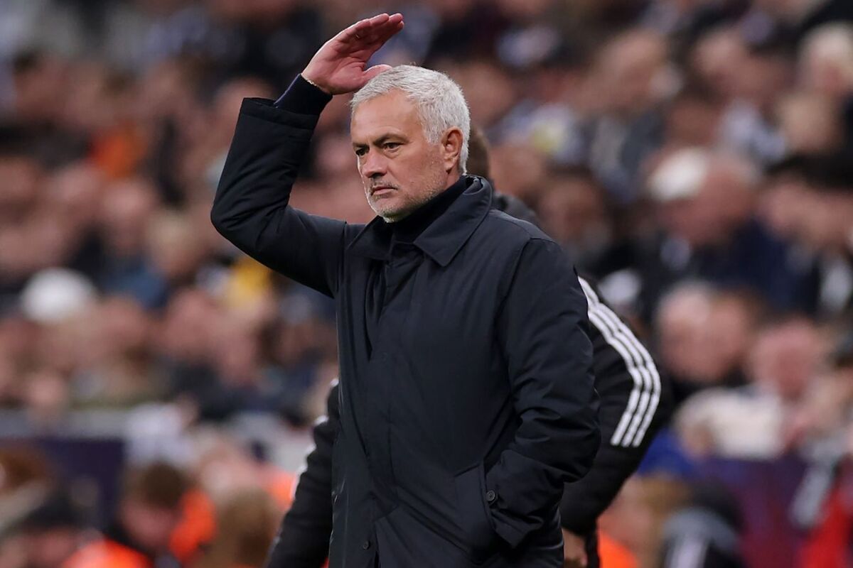 سرمربی بنفیکا، پس از شکست تیمش در جام اتحادیه پرتغال برابر اسپورتینگ براگا، به‌شدت از بازیکنان خود انتقاد کرد و عملکرد آنان را «غیرقابل قبول» دانست.