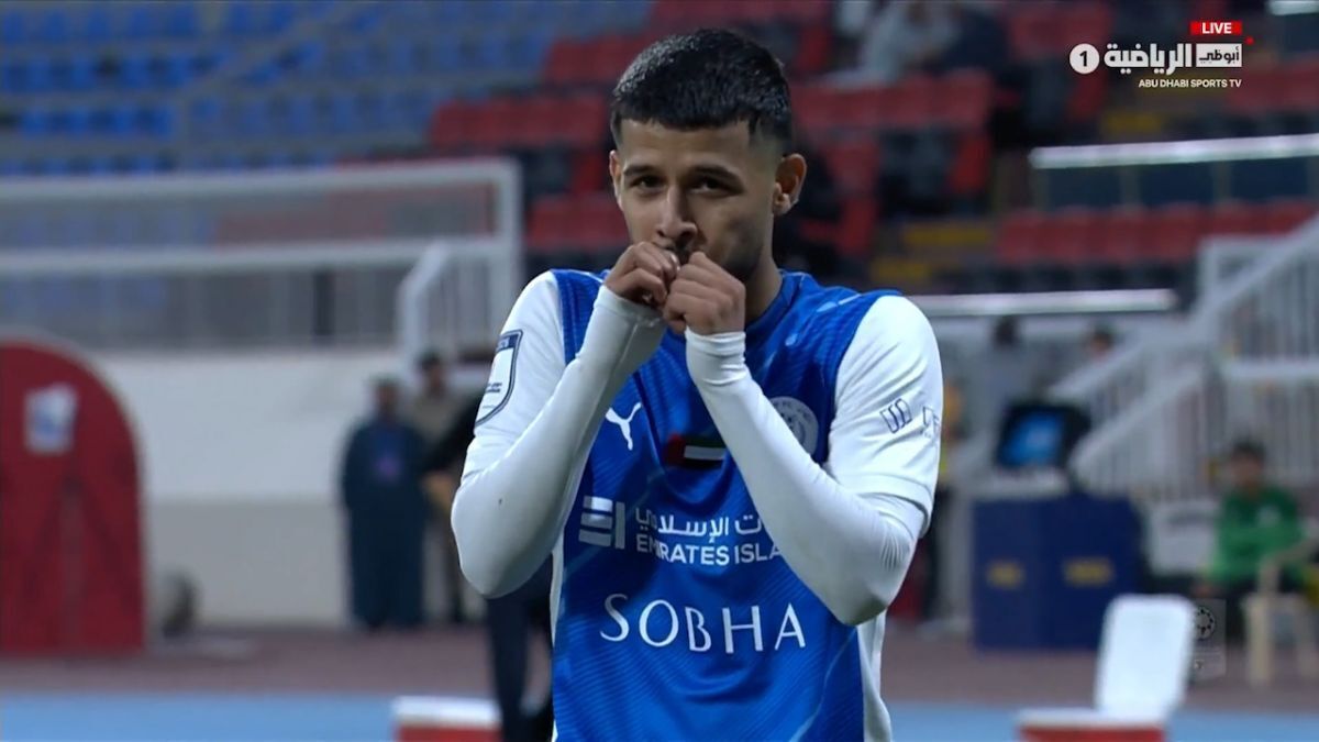 مهاجم ملی‌پوش ایرانی تیم النصر امارات، در نخستین کریسمس پس از پدر شدن، تصویری از خود و فرزندش منتشر کرد.