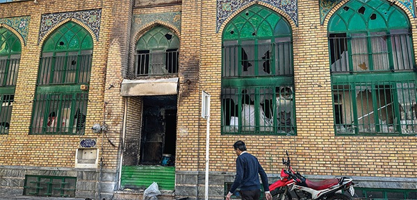 پای صحبت مشهدی هایی که میان اعتراض و اغتشاش تفاوت قائل اند | ما پای انقلابمان ایستاده ایم