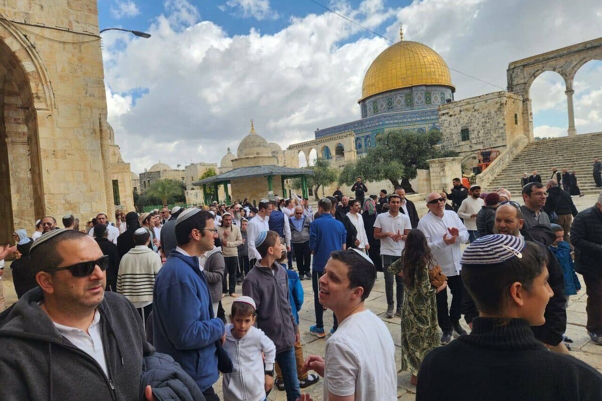 بنابر اعلام منابع فلسطینی یورش شهرک نشینان به مسجد الاقصی و هتک حرمت آن در سال ۲۰۲۵ با افزایش قابل ملاحظه‌ای همراه بود که نه تنها از نظر آمار و ارقام قابل تامل است، بلکه حامل پیام‌های سیاسی و مذهبی است.