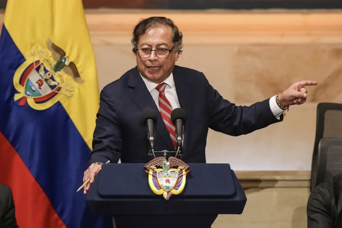 پترو: تهدید نظامی آمریکا علیه کلمبیا جدی است