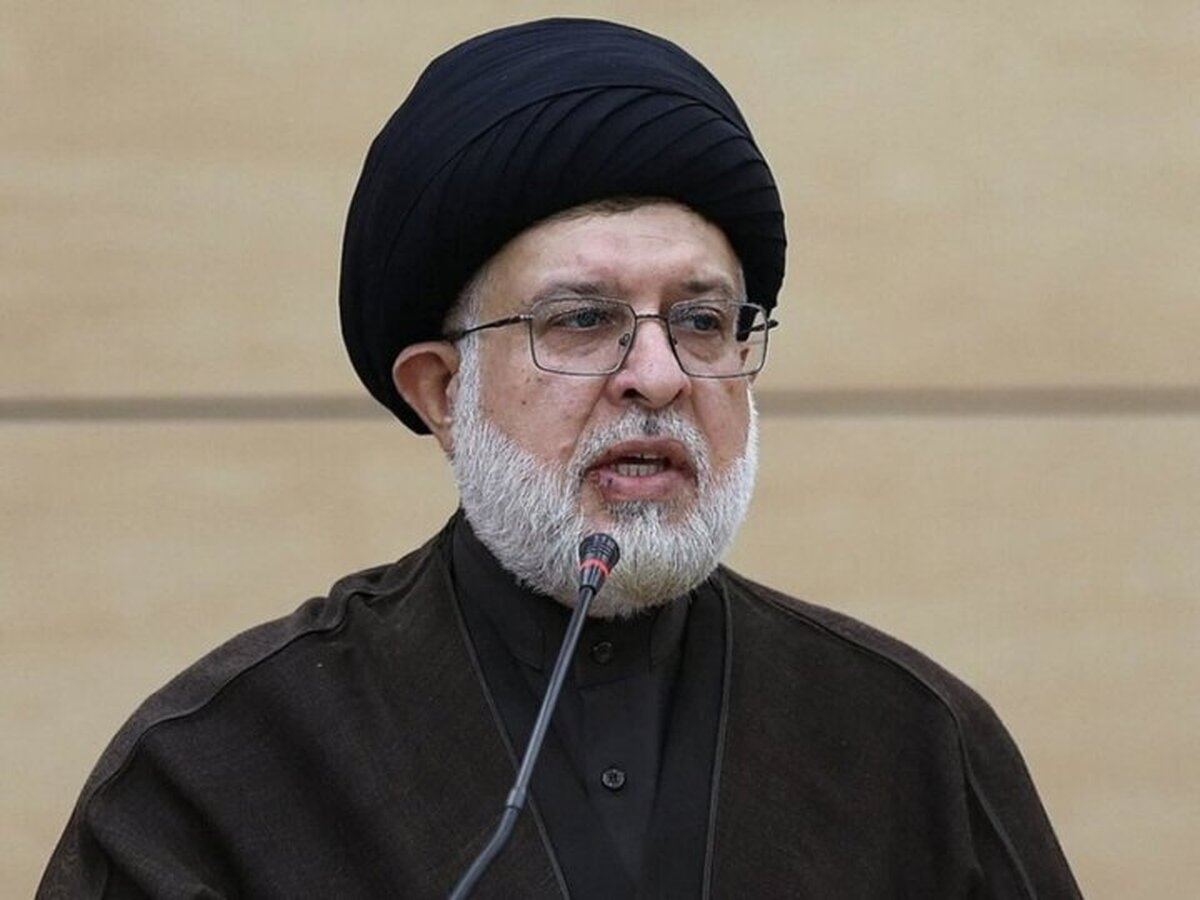 رئیس کل دادگستری قم گفت: شهیدان «اسدی» و «قاسمی» با حضور در بین اغتشاشگران در حال تبیین تفاوت اعتراض با آشوب بودند که مورد حمله قرار گرفتند و با بیش از ۴۰ ضربه چاقو به شهادت رسیدند.