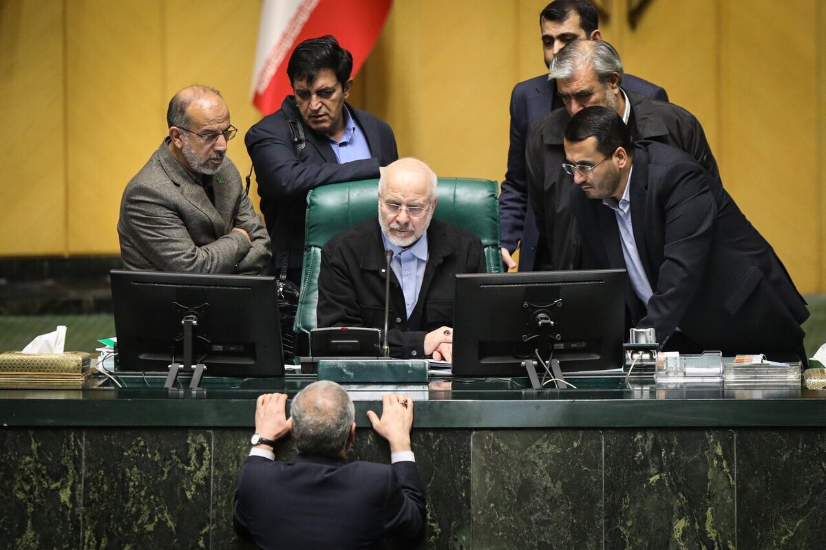 نمایندگان مجلس شورای اسلامی با دوفوریت استفساریه طرحی با موضوع اختصاص یک درصد از منابع صادراتی به صورت ریالی به صندوق بهینه‌سازی انرژی موافقت کردند.