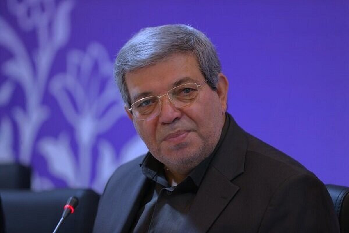 رئیس سازمان بهزیستی از افزایش نگران‌کننده نرخ فقر در دهه اخیر خبر داد و اعلام کرد: جمعیت زیر خط فقر مطلق از ۱۶ میلیون به ۳۴ میلیون نفر رسیده و تاب‌آوری اقتصادی مردم کاهش یافته است.