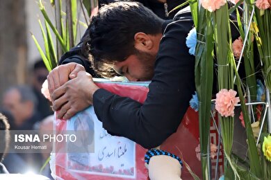 گزارش تصویری | تشییع پیکر شهدای حوادث اخیر در شهرهای مختلف ایران