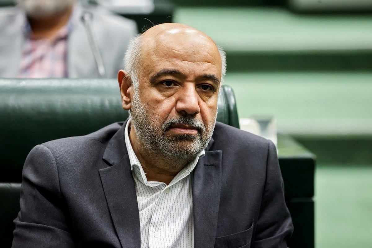 وزیر کار به مجلس نرفت و کارت زرد گرفت (۲۳ دی ۱۴۰۴)