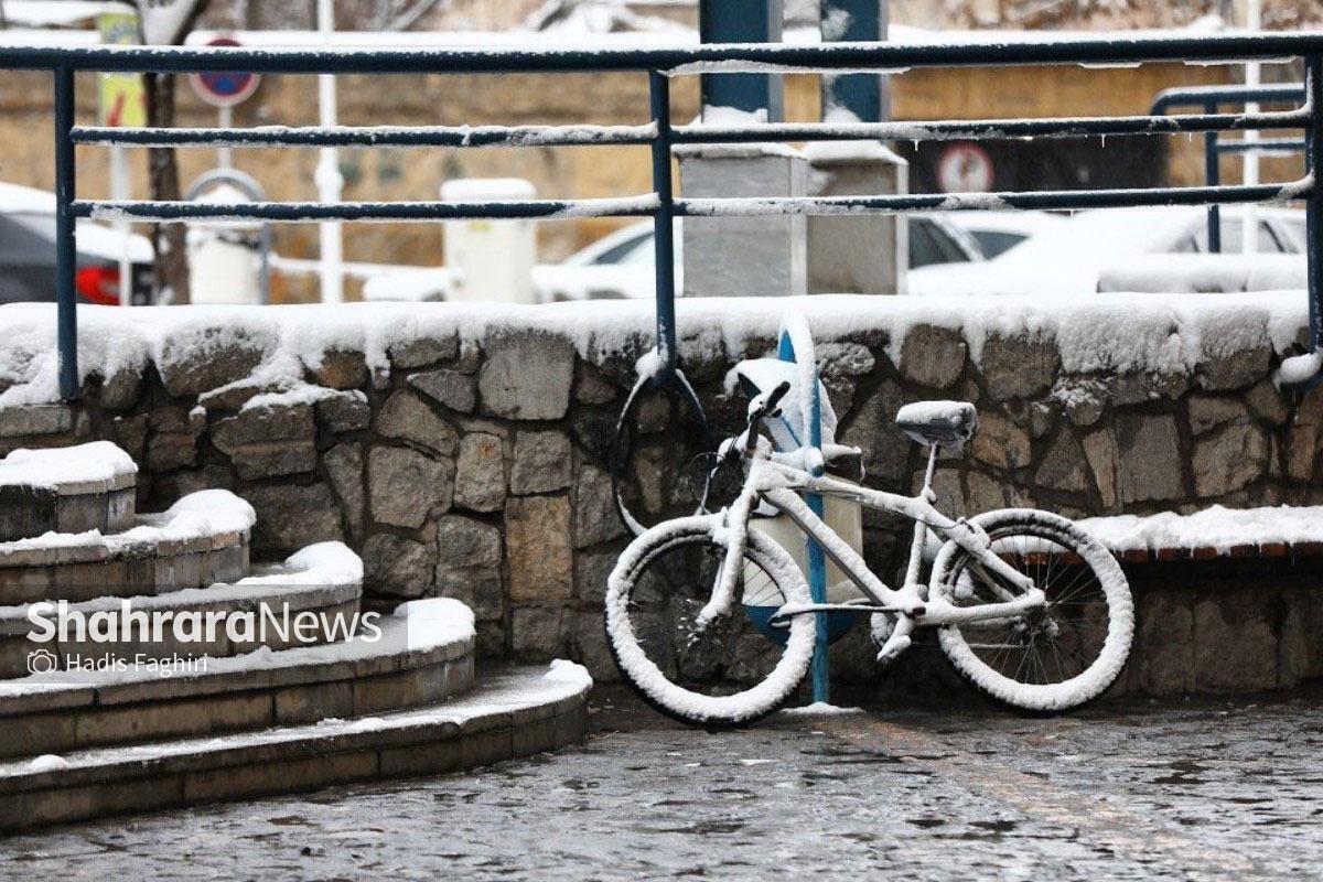 بر اساس پیش‌بینی سازمان هواشناسی، اغلب مناطق کشور از امروز (۲۴ دی) تحت تاثیر ورود سامانه‌های بارشی قرار می‌گیرند.