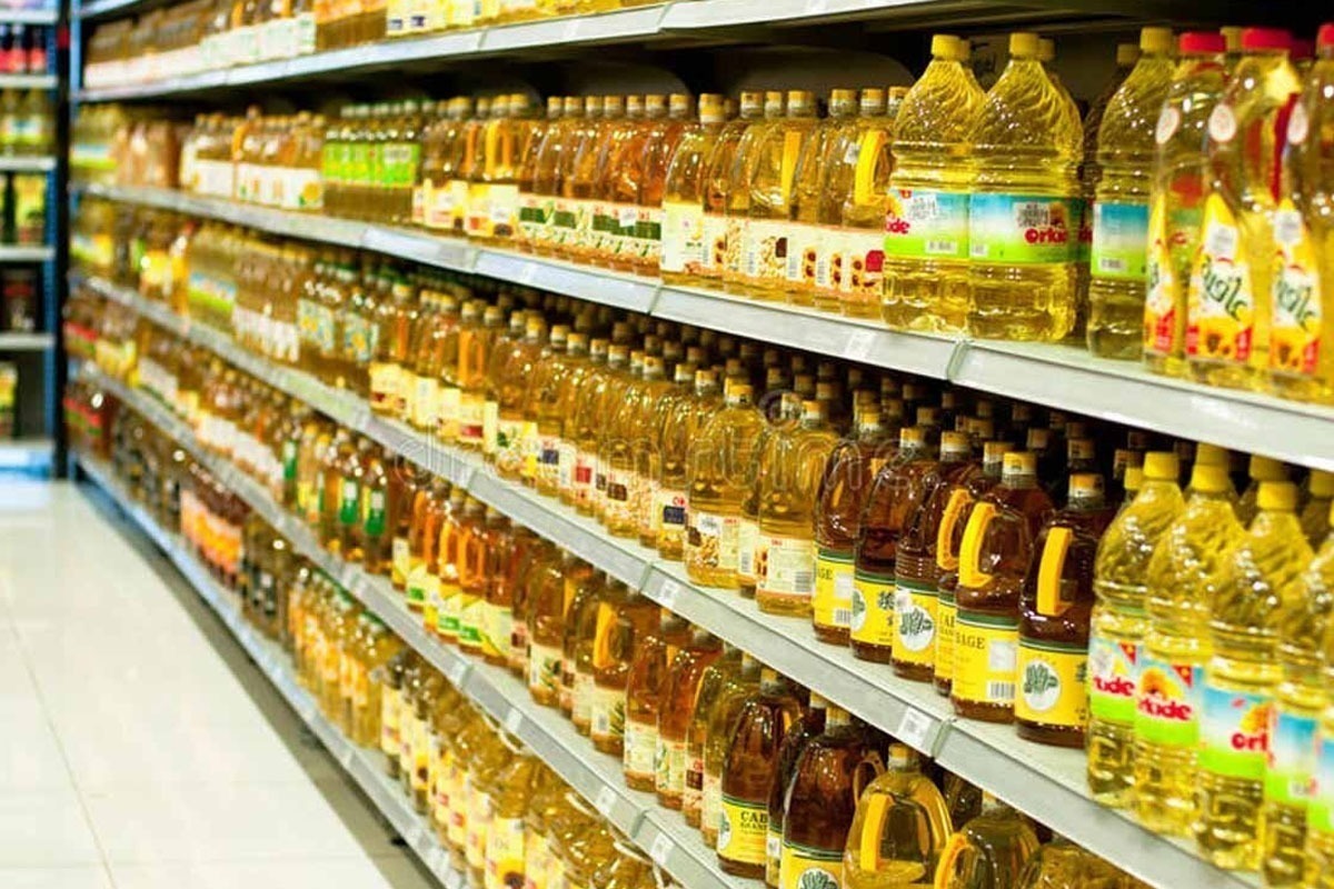 معاون وزیر جهاد کشاورزی از حل مشکلات مربوط به تامین روغن در بازار خبر داد و گفت: قیمت‌هایی که در این مقطع زمانی برای انواع کالا‌ها و به خصوص روغن تعیین می‌شود، ارشادی است که در نهایت پیش‌بینی می‌کنیم قیمت بر اساس توافق بین تولیدکننده و مصرف‌کننده تعیین شود.