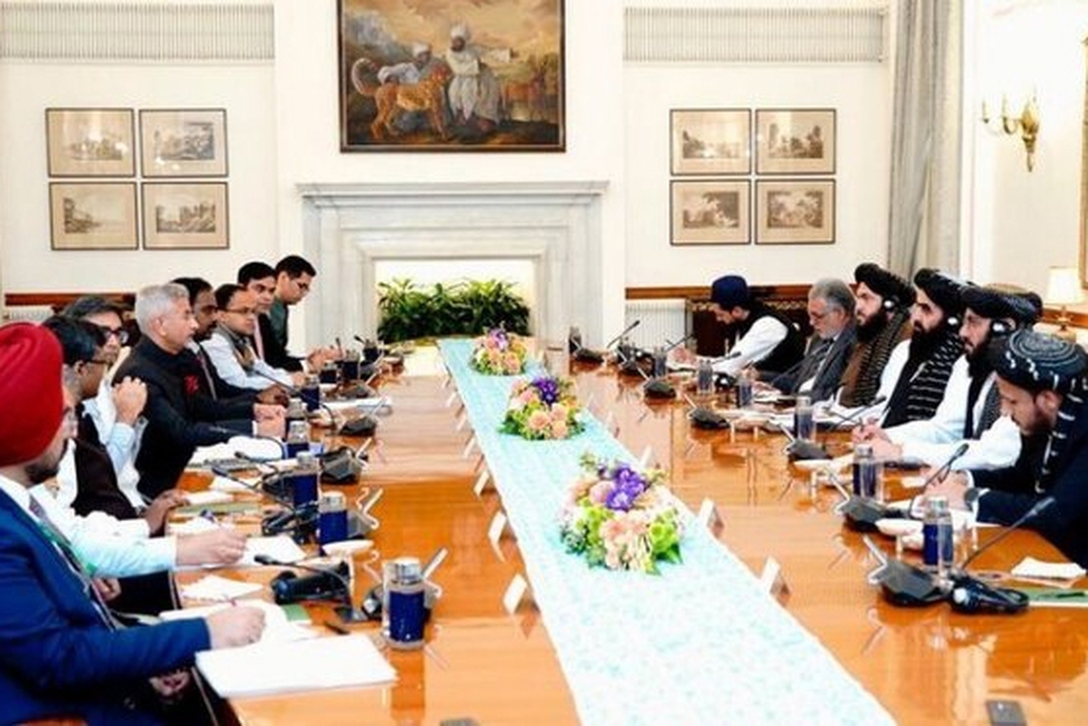 هند اخباری مبنی بر اینکه دهلی‌نو موقتا ارتباط تجاری خود را با کابل از مسیر ایران در شبکه‌های اجتماعی منتشر شد را تکذیب و آن را نادرست و گمراه کننده خواند.