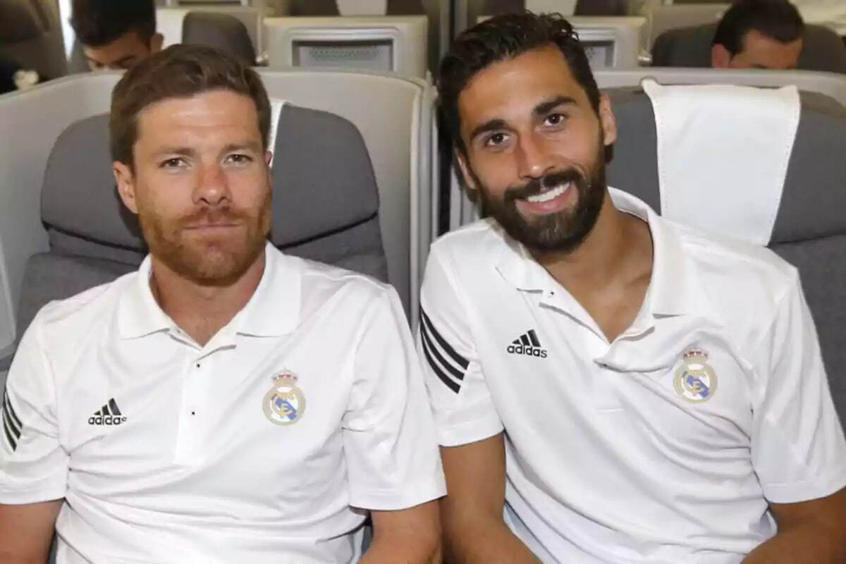 آلوارو آربلوا مدافع سابق باشگاه رئال مادرید به عنوان مربی جدید رئال و جانشین ژابی آلونسو انتخاب شد.