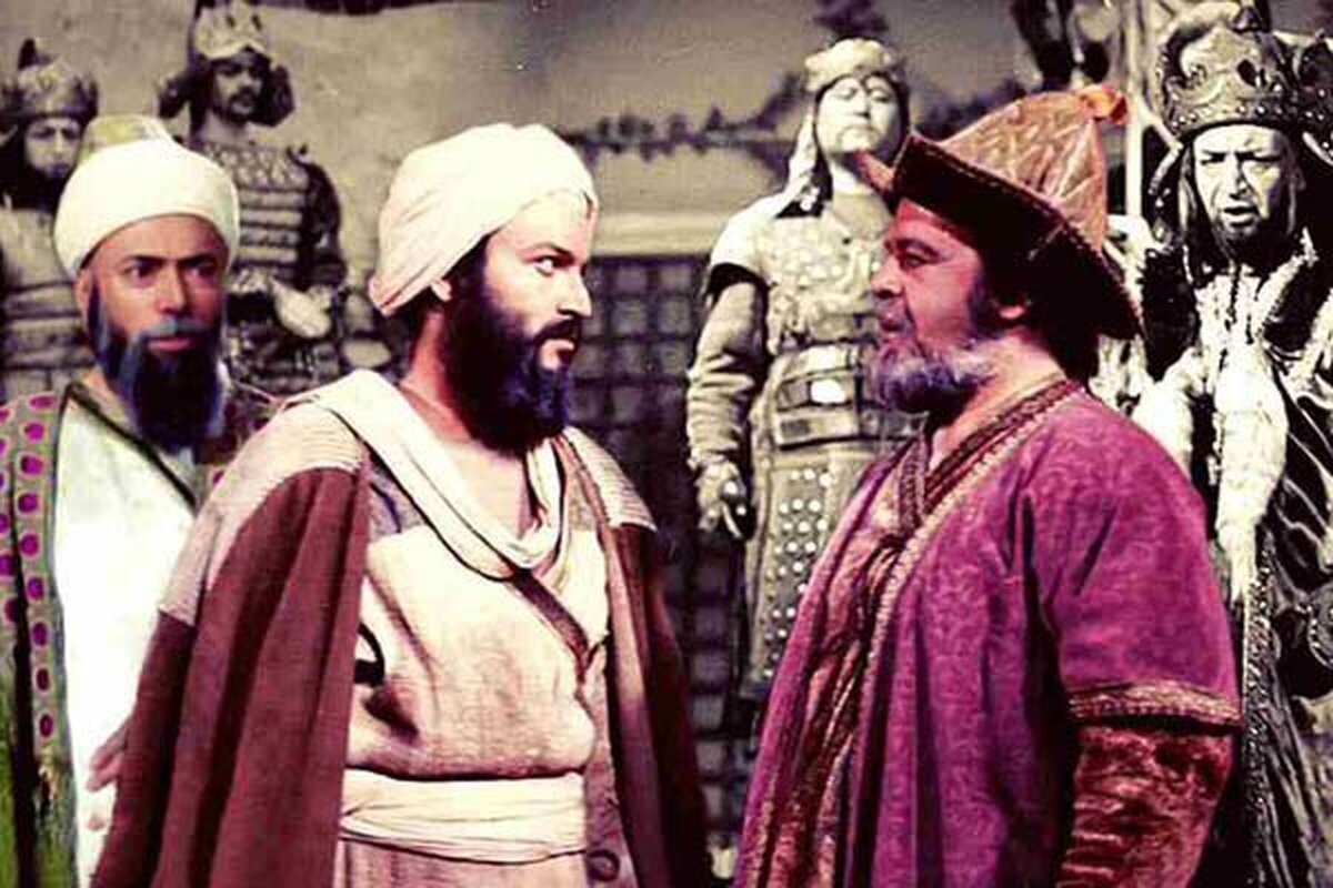 سوسن تسلیمی و علی نصیریان بازیگران اصلی سریال تاریخی و ماندگار سربداران بودند که در زمان ساخت این سریال ماهانه به ترتیب ۱۶ هزار و ۱۵ هزار تومان دستمزد گرفتند.