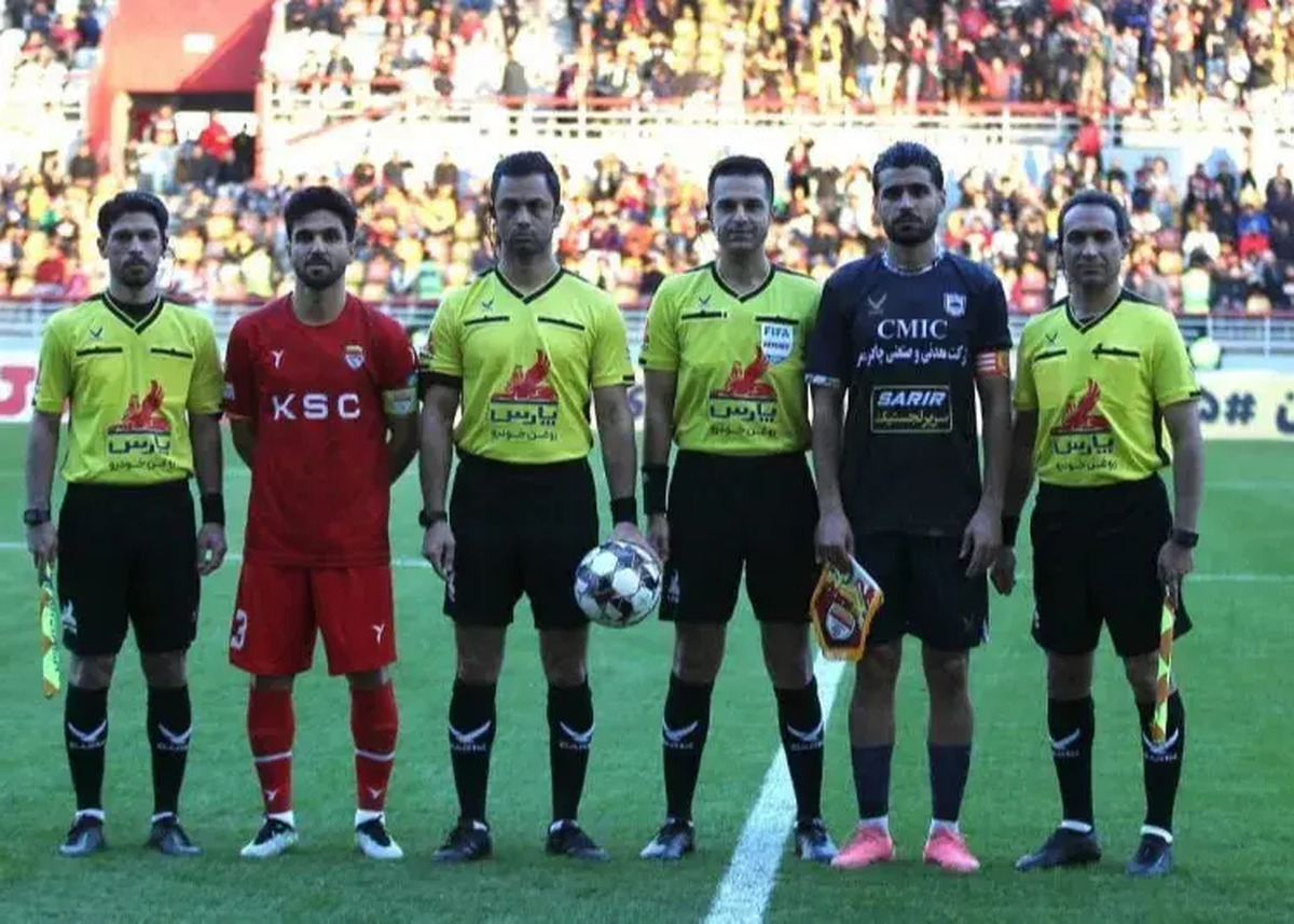 فولاد خوزستان و چادرملو اردکان بدون حضور تماشاگران به مصاف هم خواهند رفت.