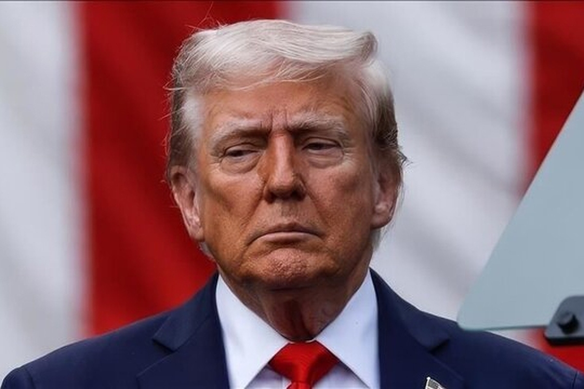 سیاست‌های ترامپ می‌تواند جام جهانی ۲۰۲۶ را دچار بحران ویزا کند. ۷۵ کشور، از جمله تیم‌های شرکت‌کننده، تحت تأثیر قرار گرفتند.