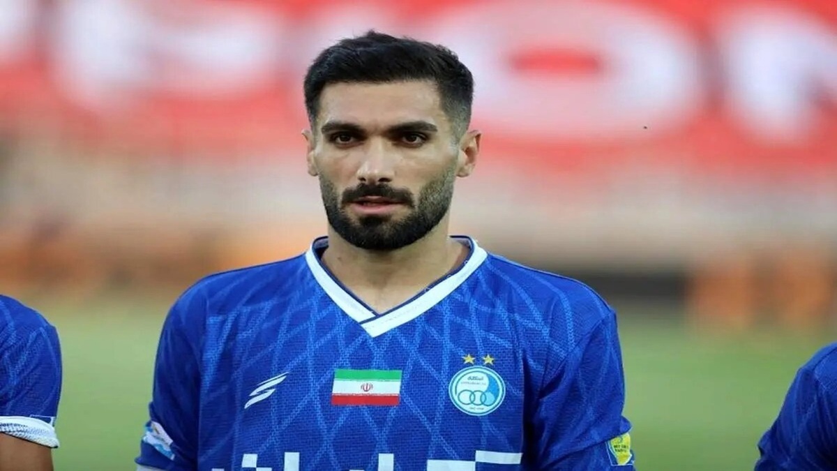 مدیران استقلال برای جدایی مهاجم این تیم شرایط خاصی را تعیین کرده‌اند.