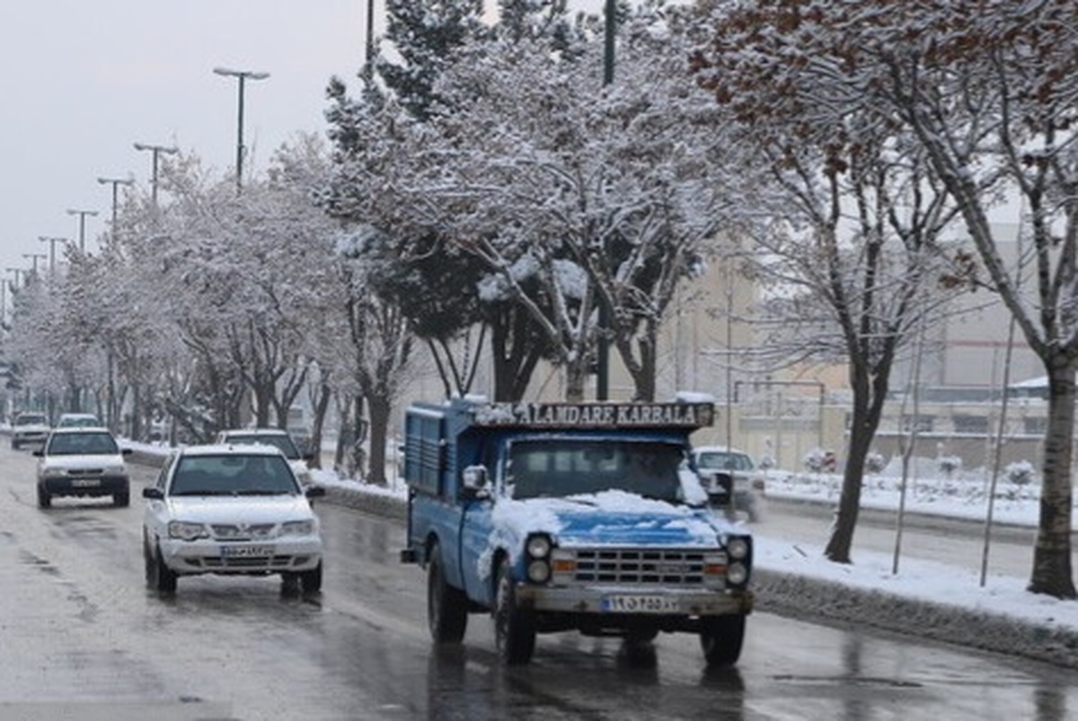 آخرین وضعیت ترافیکی معابر مشهد پس از بارش برف (۲۶ دی ۱۴۰۴)