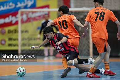 گزارش تصویری | لیگ دسته اول فوتسال | مسابقه بازرگانی دائم‌پناه مشهد و عمران‌بتن اکباتان همدان