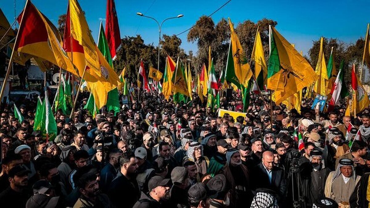 شهروندان عراقی با حضور در خیابان‌های شهر موصل و با مشارکت طیف‌های مختلف اجتماعی بار دیگر با اتحاد و انسجام ملی پیمان بستند که در برابر هژمونی و استکبار آمریکا در کنار جمهوری اسلامی ایران باستند.