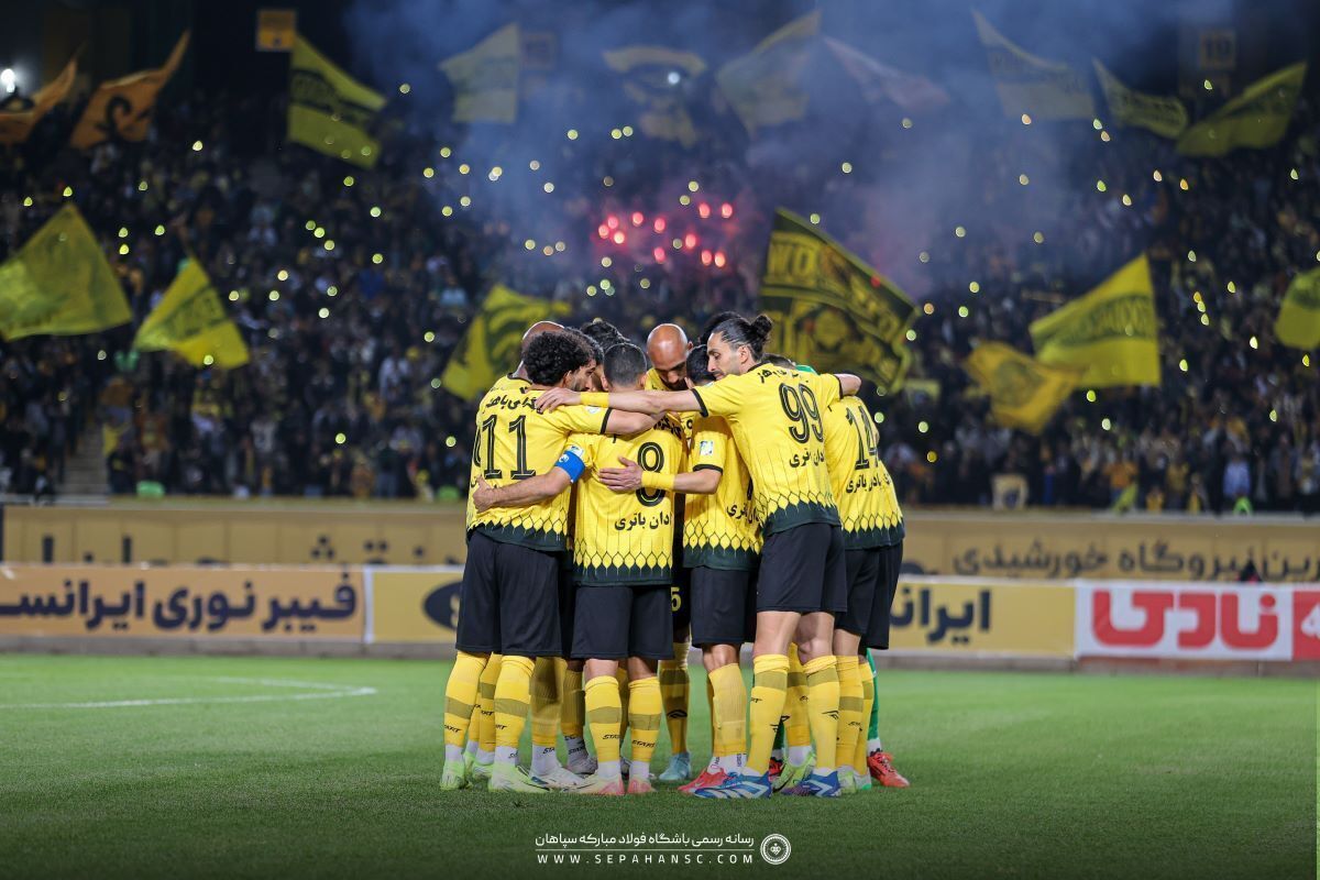 قهرمان نیم‌فصل نخست لیگ برتر فوتبال ایران، نیم‌فصل دوم را از اصفهان و از بازی با ملوان آغاز خواهد کرد.