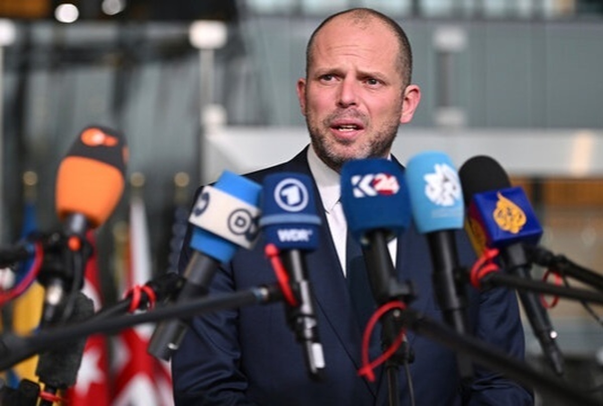 بلژیک: اتحادیه اروپا قادر به شکست آمریکا در گرینلند نیست