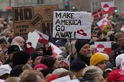 هزاران نفر در گرینلند و دانمارک در اعتراض به تهدید‌های آمریکا راهپیمایی کردند